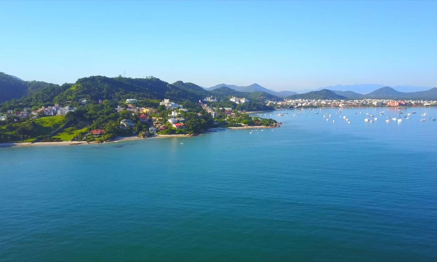Alameda Jurere - Apartamento Completo A 350m Da *